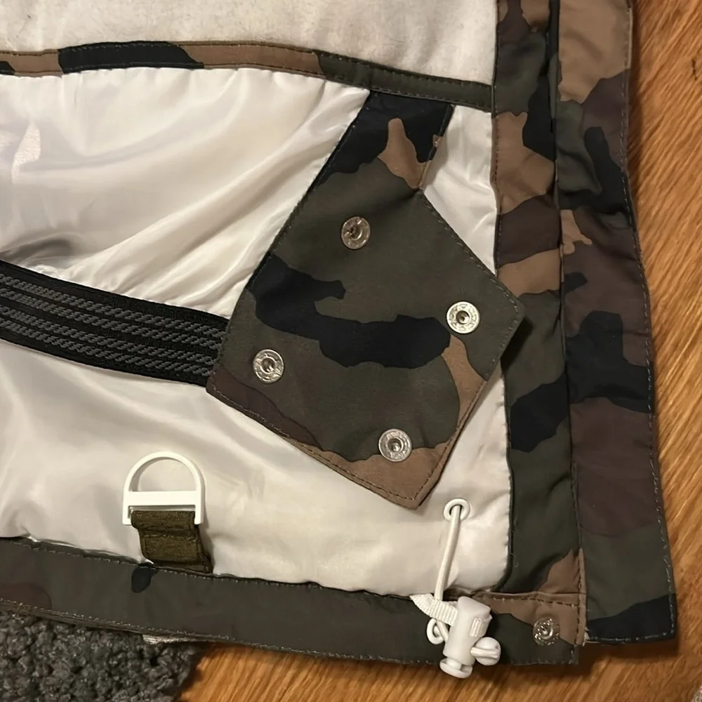 Aperture winter coat Size Small - Picture 5 of 16